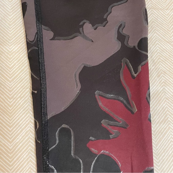 Noli Leggings Yoga Guerra Garnet Print Size Small Compression Gently Worn Small - Picture 5 of 8